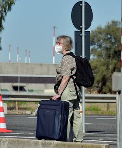 Koronawirus w Polsce. Test po przylocie zwalnia z kwarantanny