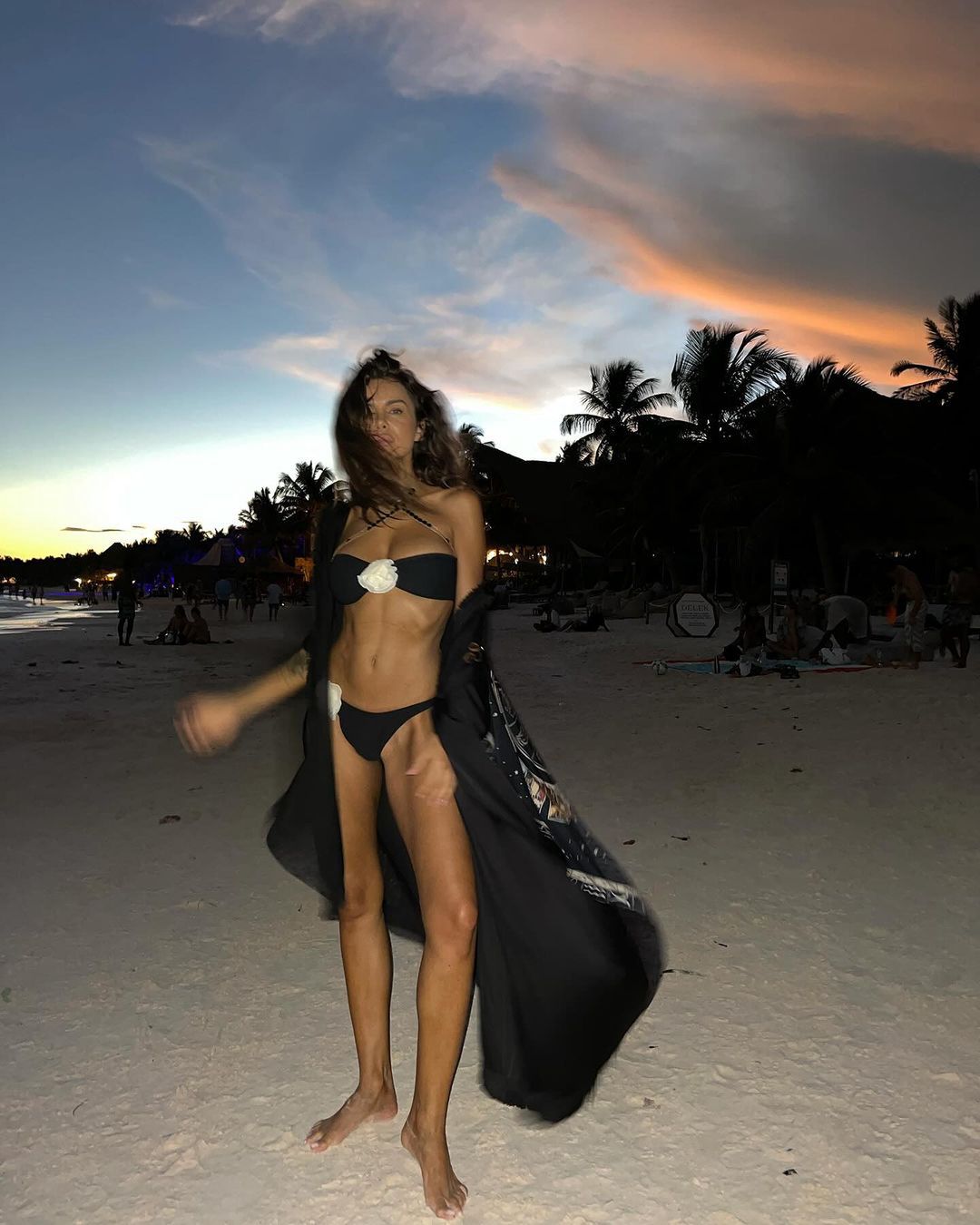 Natalia Siwiec zachwyca stylowym bikini