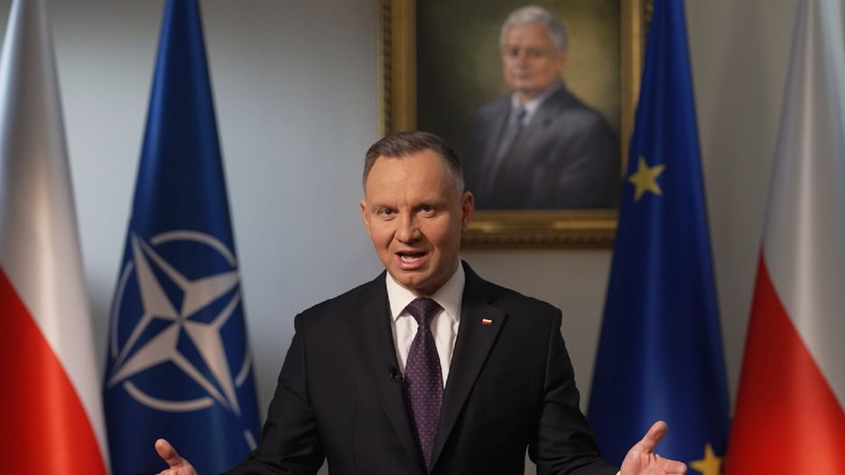 Prezydent Andrzej Duda wygłaszający noworoczne orędzie