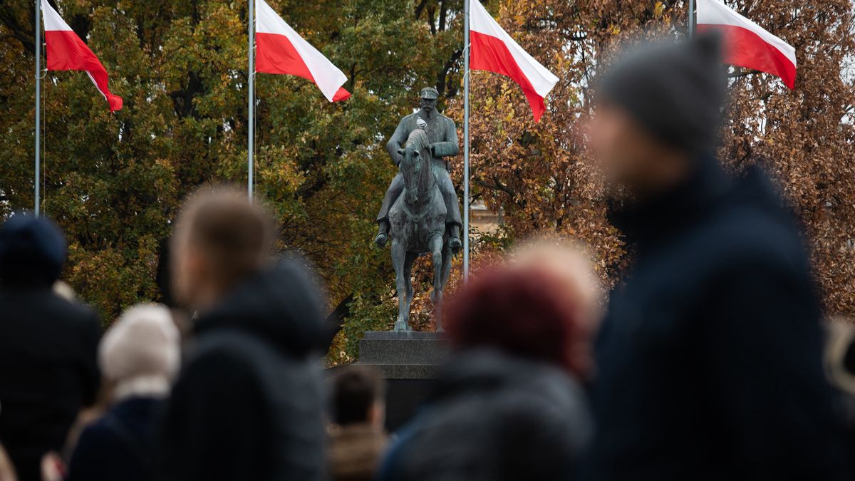 Narodowe Święto Niepodległości wypada w tym roku w sobotę. Pracownicy skorzystają z dodatkowego dnia wolnego