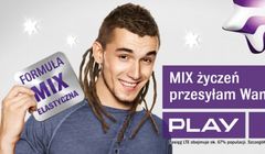 Muzyczne życzenia Kamila Bednarka reklamują Play Mix (wideo)