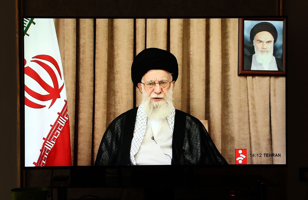 "Iran odpowie na każdy przyszły atak". Chamenei grozi USA