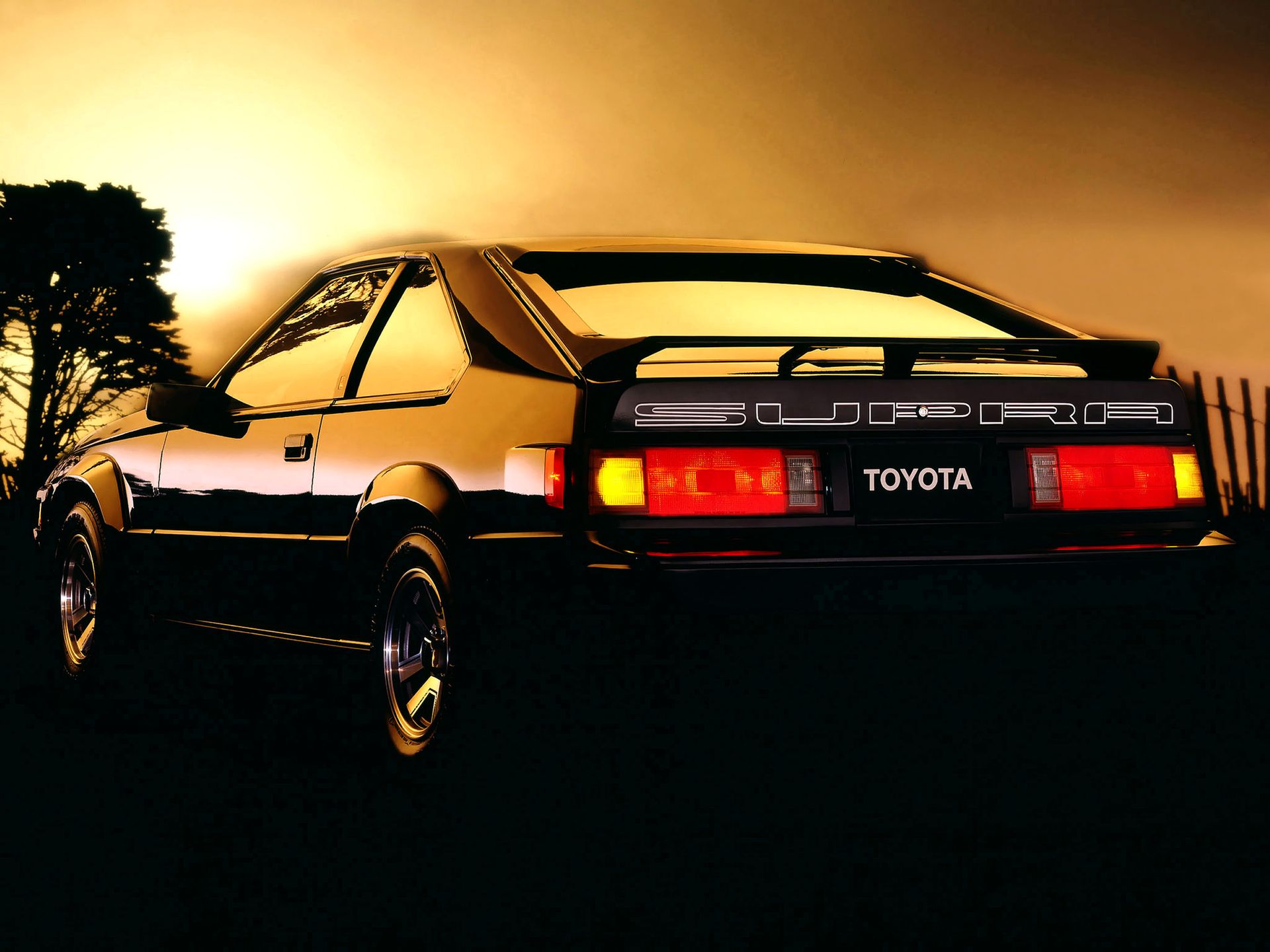 Toyota Supra (1978-2002) - ewolucja japońskiej legendy [galeria zdjęć] 12
