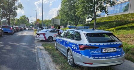 Najechanie na tył pojazdu przyczyną popołudniowej kolizji przed skrzyżowaniem