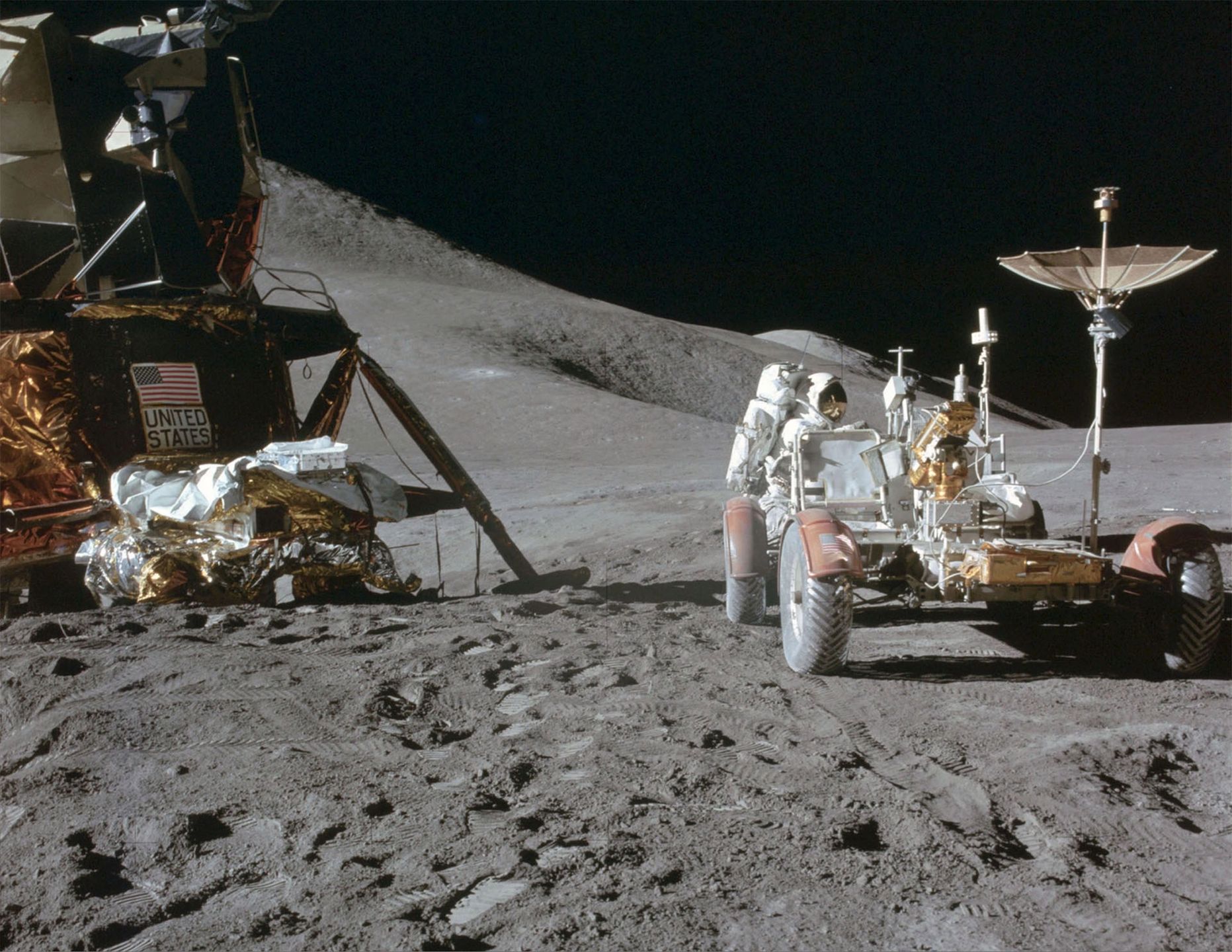 Minęło 50 lat od misji Apollo 15. Oto pierwszy łazik księżycowy na historycznych zdjęciach 3