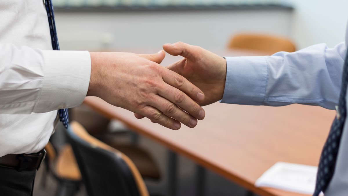 SYLWIA KINTOP
biznes, szef, dyrektor, sprzedaż, handel, umowa, finalizacja, konferencja, sala, biuro, firma, pracownik