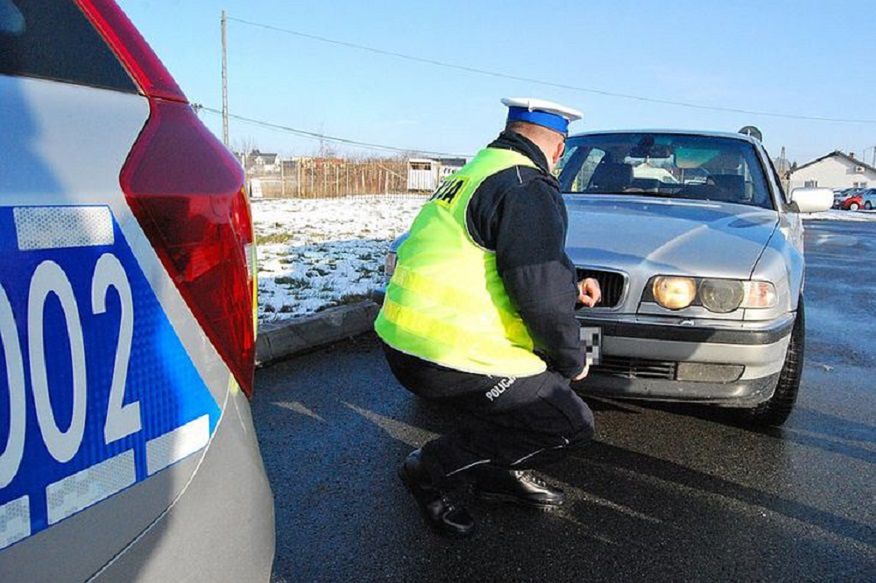 W najbliższych tygodniach policja będzie zwracać szczególną uwagę na stan oświetlenia w naszych autach.