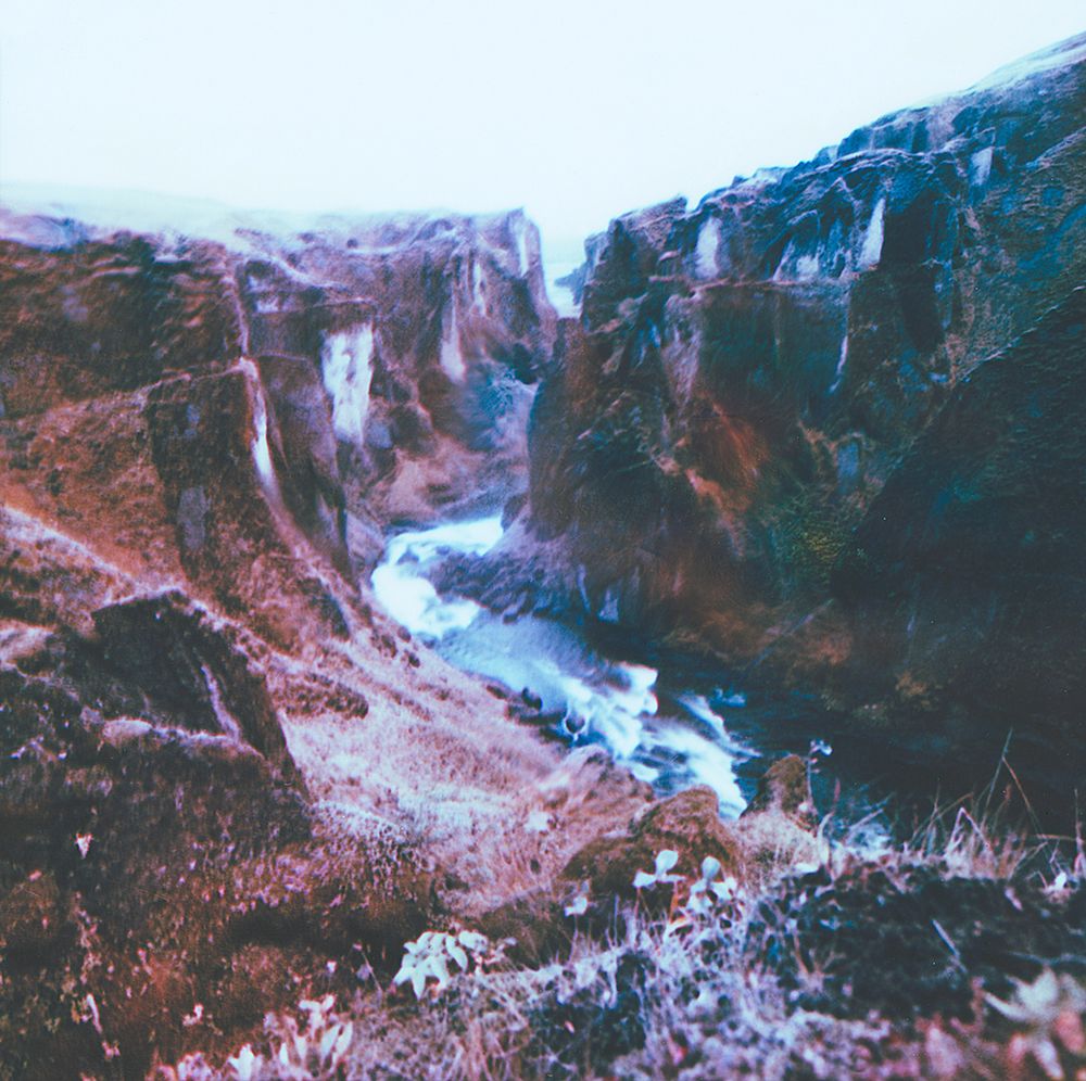 Przeterminowane Polaroidy i różnorodna podróż po Islandii 6