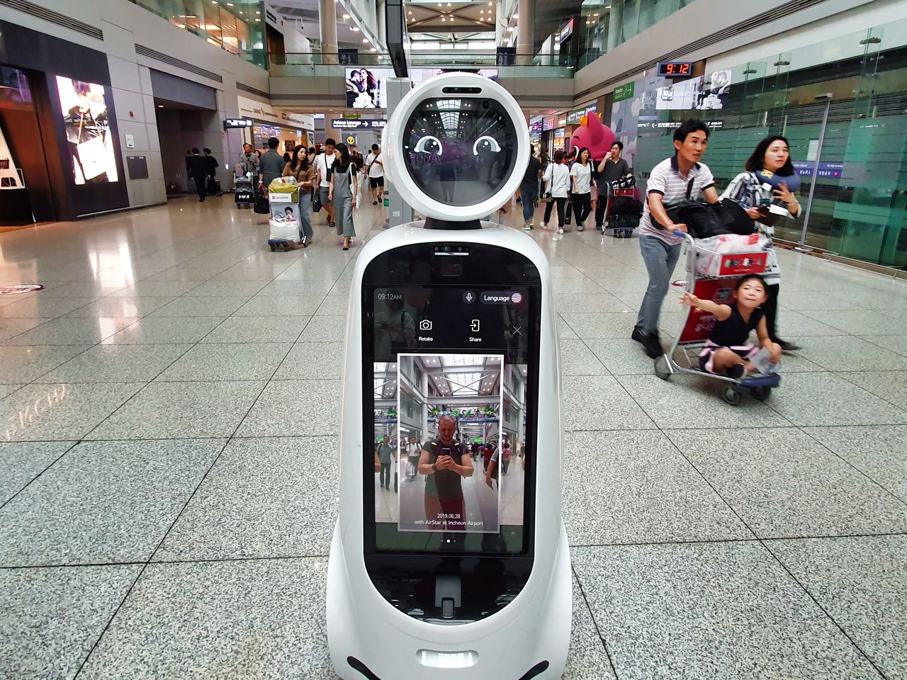 Lotnisko w Seulu opanowały przyjazne roboty