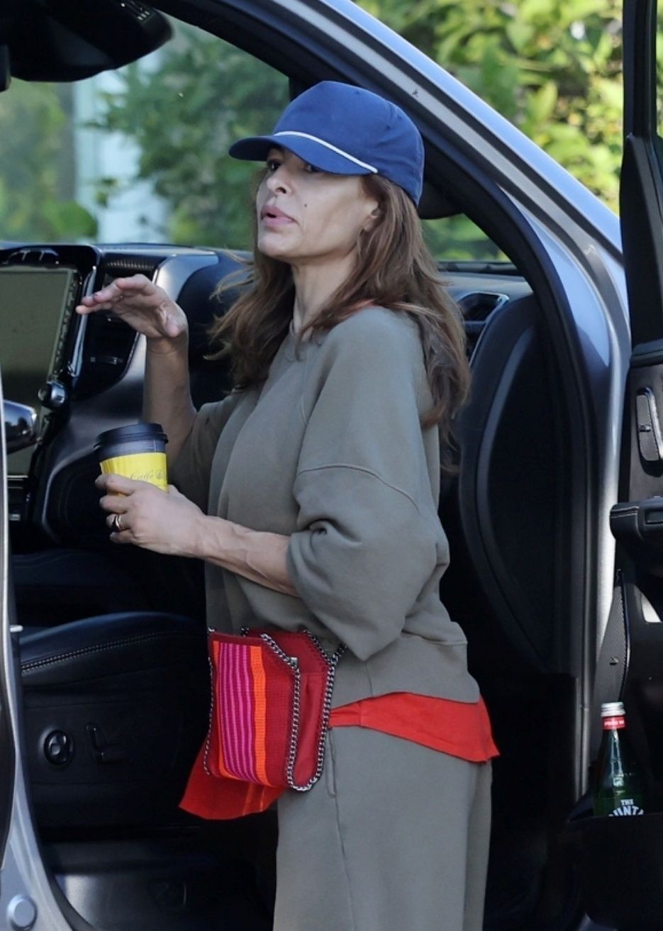 Eva Mendes i Ryan Gosling sfotografowani z córkami