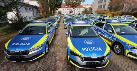 Policja się zbroi. Sto nowych radiowozów i mierników prędkości
