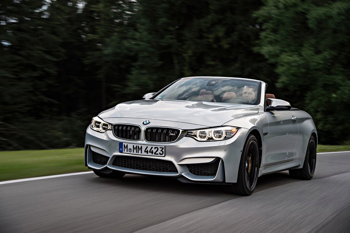 Ogromna galeria zdjęć z kabrioletem BMW M4 113