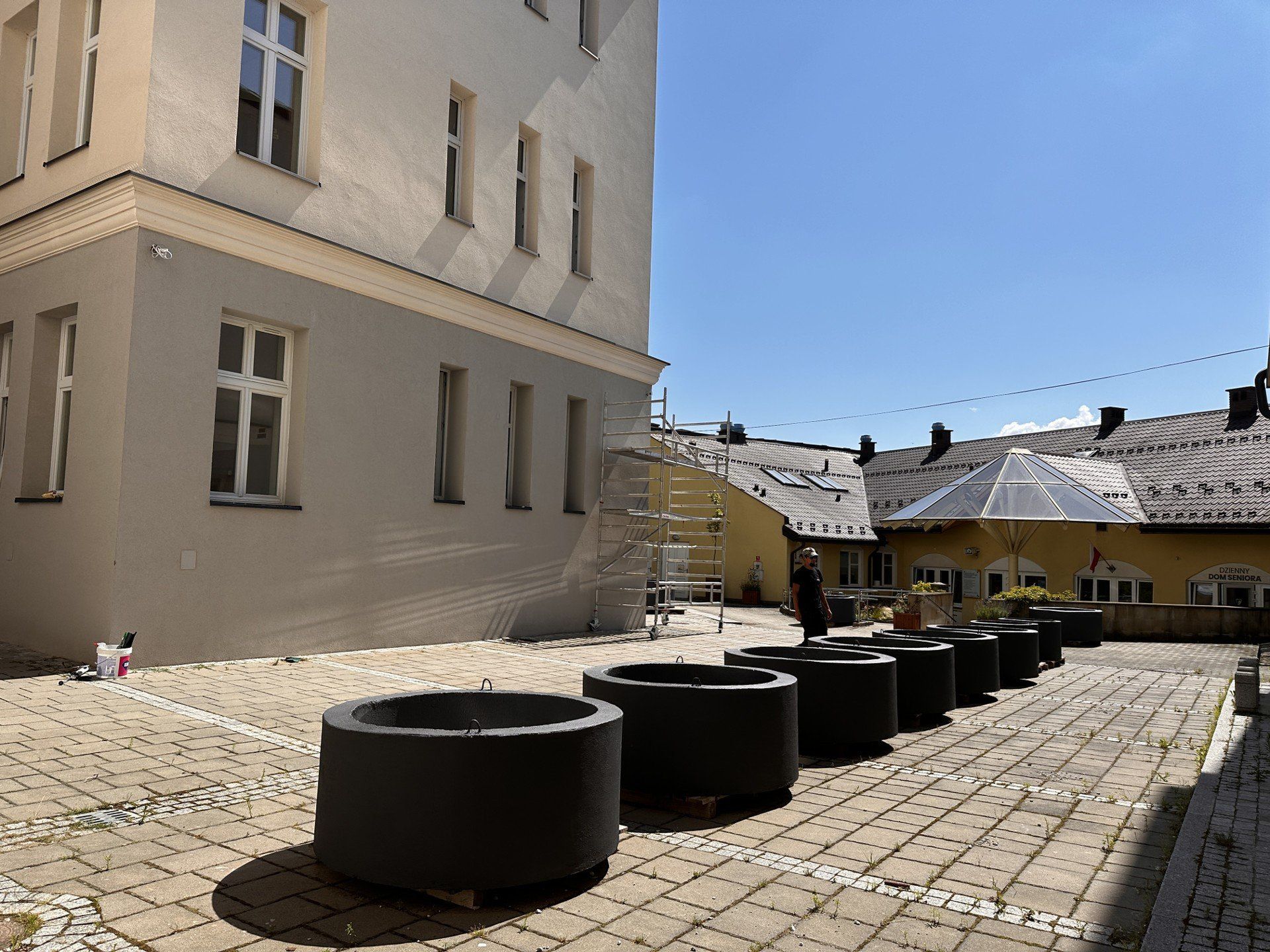 ogród na podwórzu ratusza