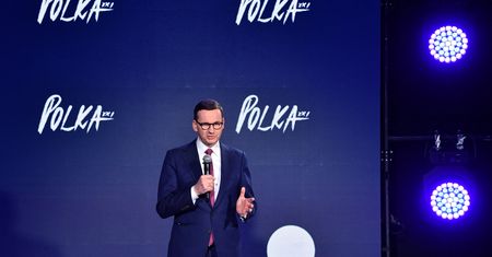 Premier składa obietnice kobietom. "Musimy mieć równe szanse"