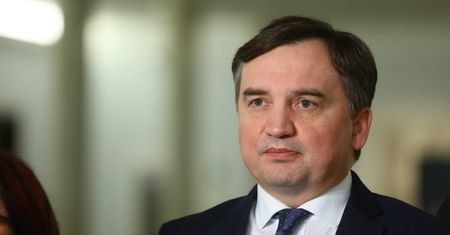 Kaczyński zakładnikiem Ziobry? Były minister: Jest kompletnie ubezwłasnowolniony