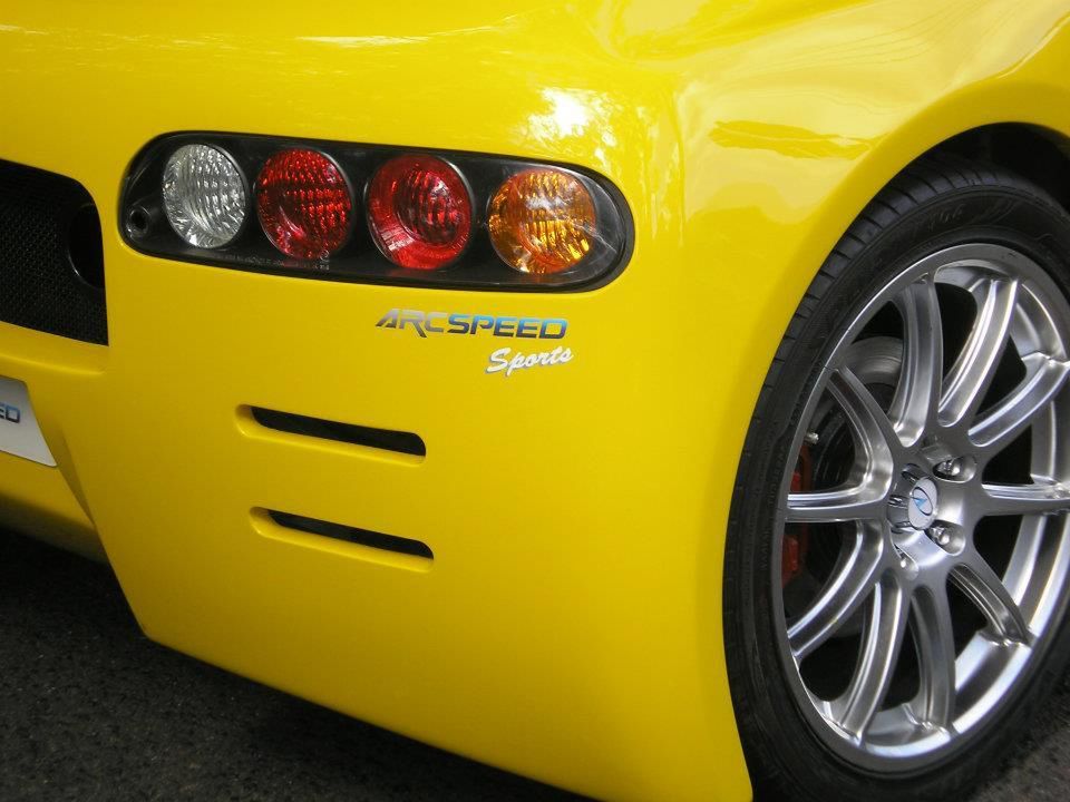 Elektryczny roadster Arcspeed (2012)