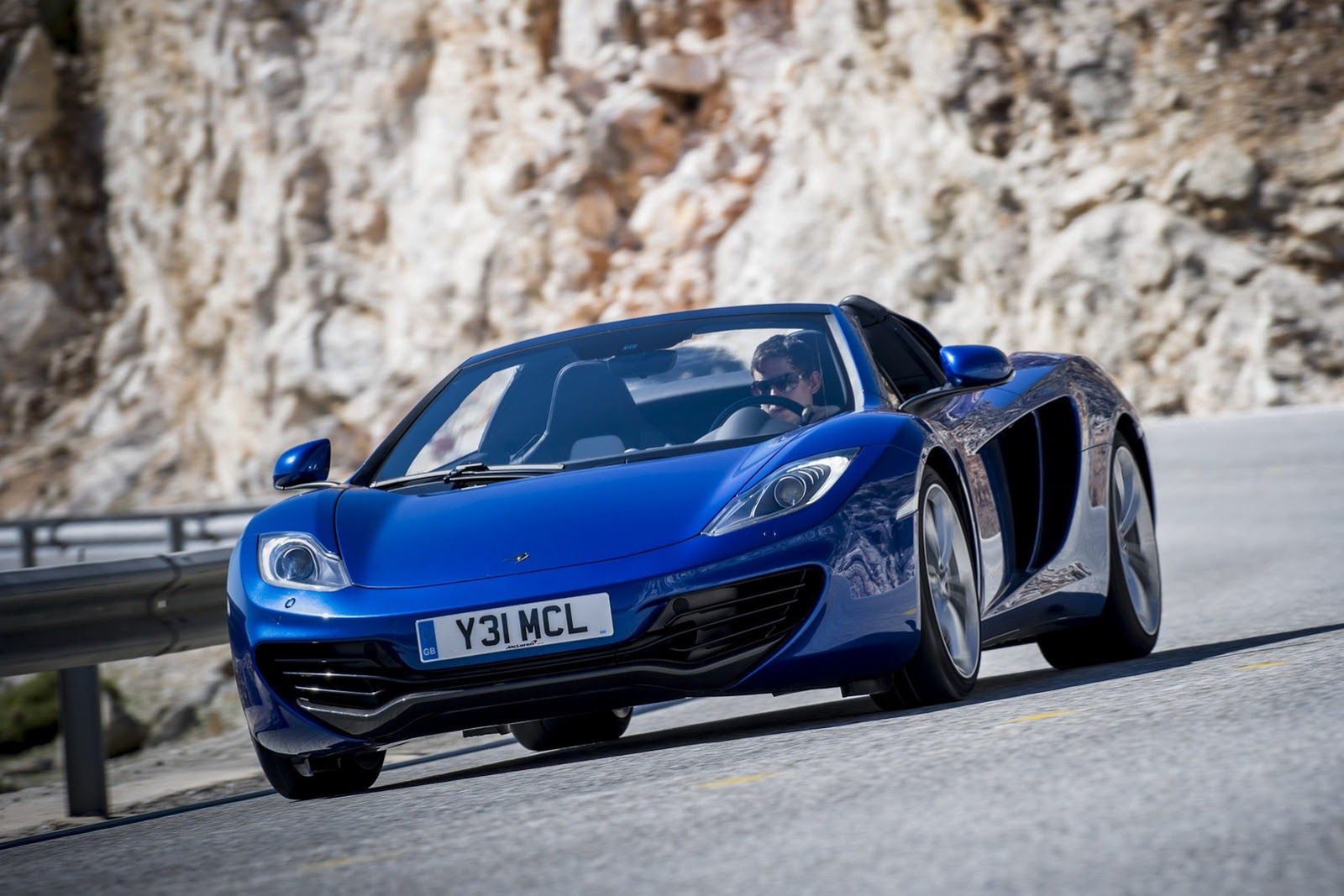 McLaren MP4-12C Spider - obszerna galeria prosto od producenta 9