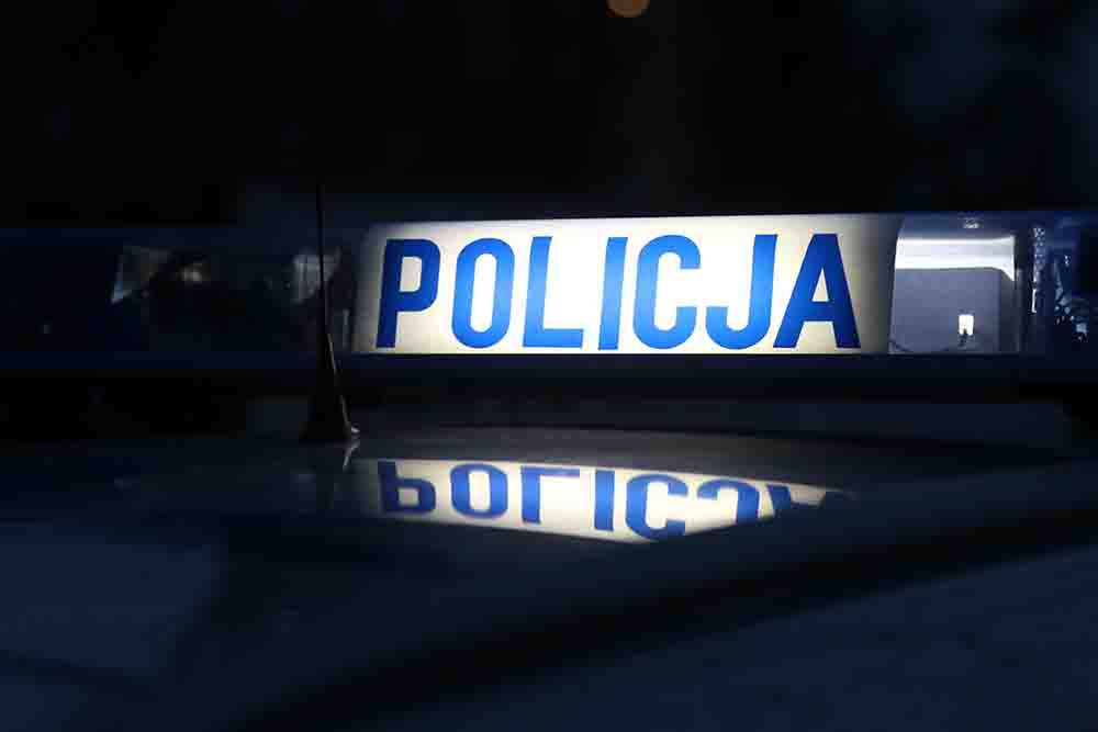 Żagań: Policja zatrzymała sprawcę wymuszenia na cmentarzu