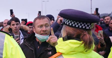 Tysiące ciężarówek utknęły na Wyspach. "Prędko to się nie skończy"