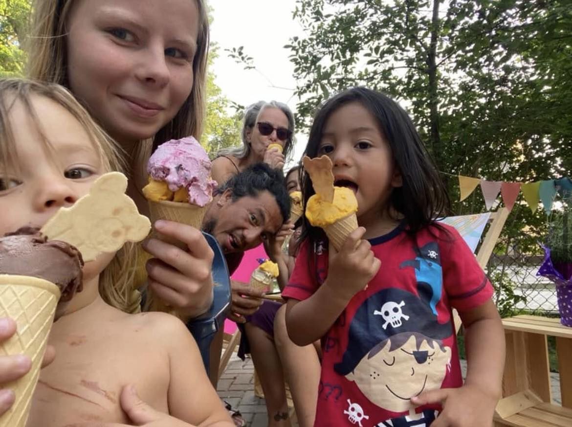 Tiktokerka od poliamerycznego związku odpowiada na HEJT