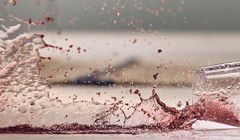 "O podłogę się nie martw" hasłem kampanii Swiss Krono