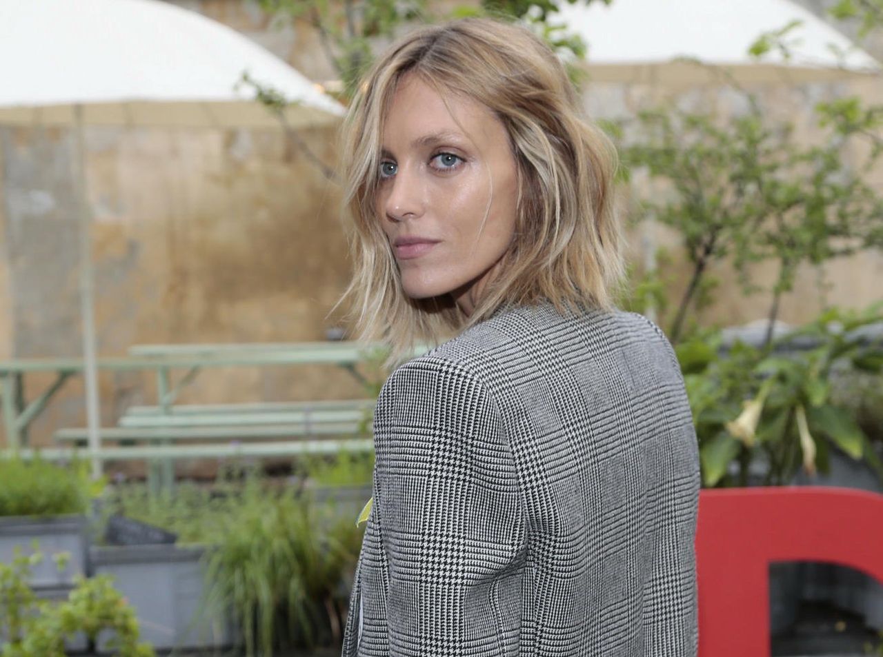 #Wszechmocne. Anja Rubik walczy o edukację seksualną w Polsce. "Mnóstwo kobiet opisuje swój strach"