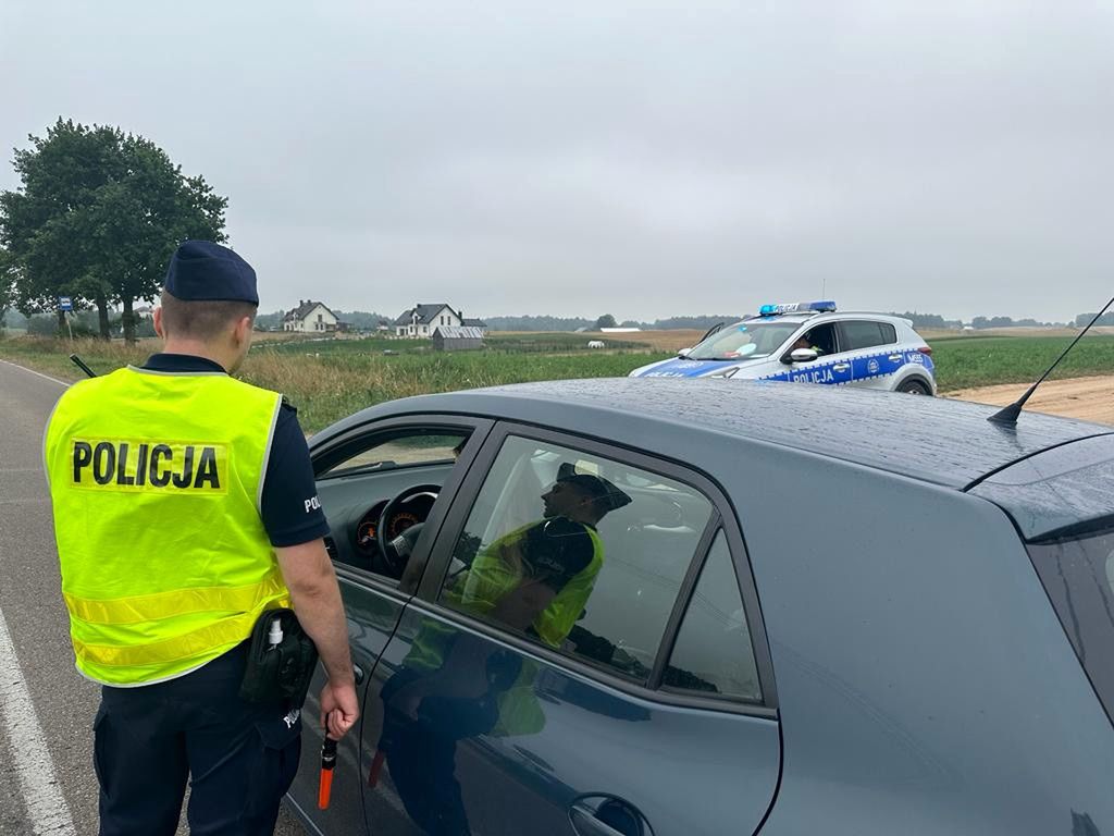 Przyciemnione szyby przykuły uwagę policjantów. Potem było tylko gorzej