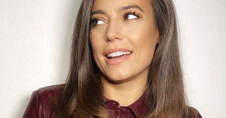 Stanęła przy choince. Anna Mucha wyglądała obłędnie