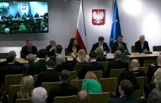 Krytyka „Lex Pilot” w czasie wysłuchania publicznego. „Zabijanie lokalnych mediów”