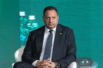 "Nikomu nie postawiono zarzutów". Trwają czynności w domu Jermaka