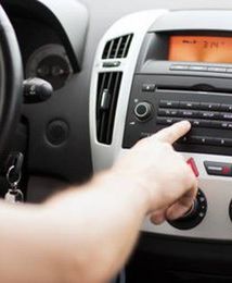 Abonament za radio w samochodzie firmowym? Jest wyrok sądu