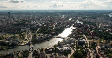 Województwa nie potrafią wykorzystać unijnych środków? Miliardy przeciekają przez palce