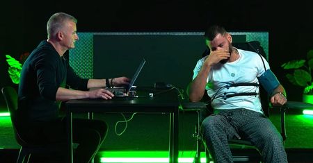 Poddał się badaniu wariografem. Po tym pytaniu coś w nim pękło