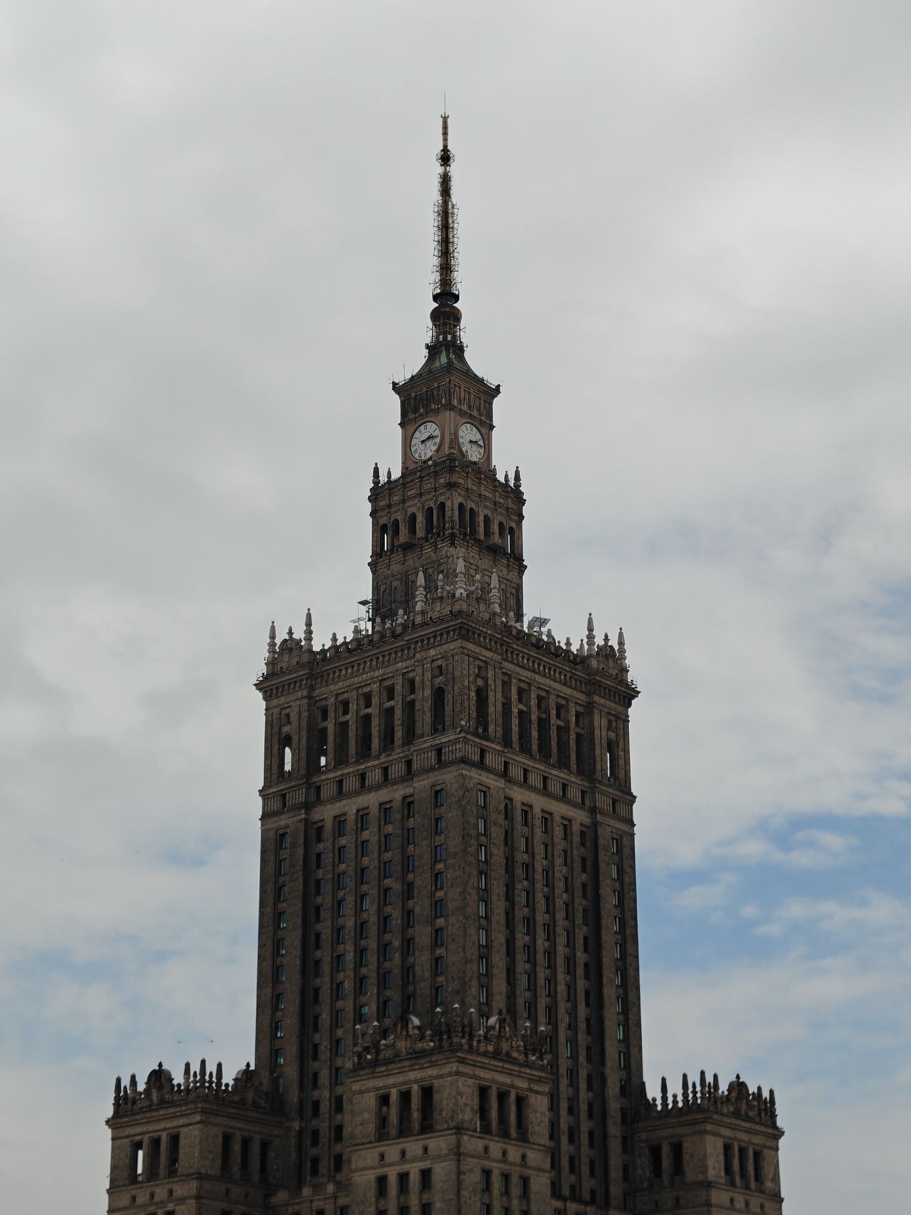 Tu konieczna była korekta ekspozycji, gdyż oprogramowanie nie bardzo wiedziało jak poradzić sobie ze sceną.