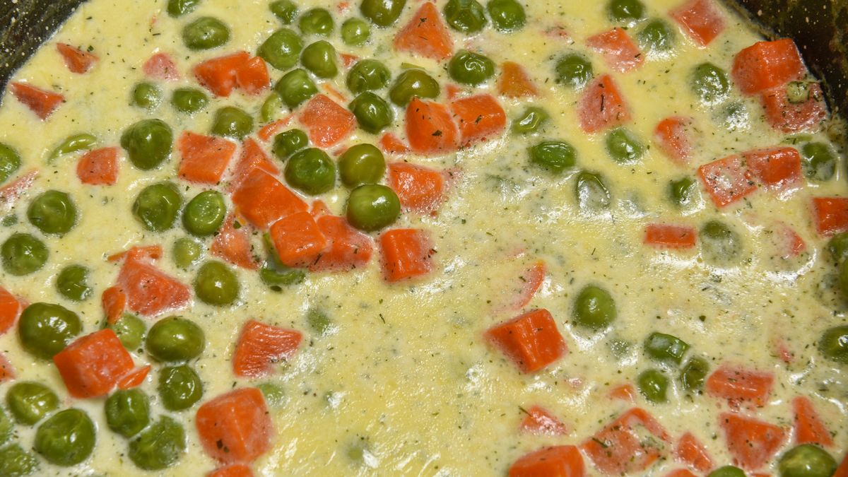 peas and carrots in creamy sauceGreen peas stewed with orange carrots in creamy milk white sauce, vegetable stewbackground, baby, food, fruit, kitchen, braised, carrots, cheese, closeup, cooking, cream, creamy, cuisine, delicious, diet, dinner, dish, fresh, gourmet, green, grocery, health, healthy, ingredient, lunch, meal, meat, menu, milk, natural, nutrition, organic, peas, pot, restaurant, rustic, sauce, stew, stewed, table, vegetable, vegetarian, above, butter, carrot, saute, simmer, supper, top, view