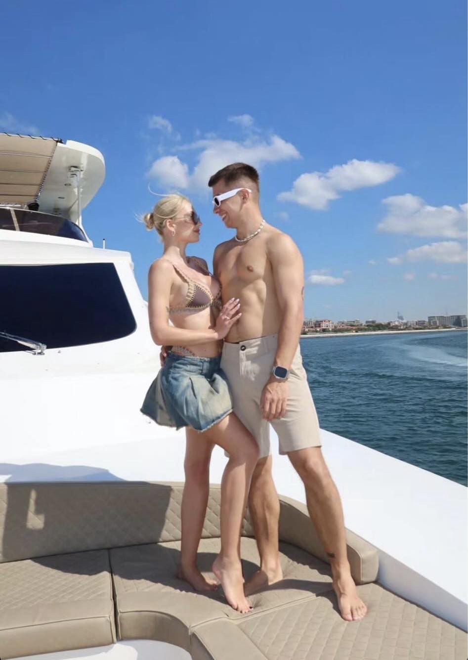 Friz świętował 28. urodziny na luksusowym jachcie w Dubaju