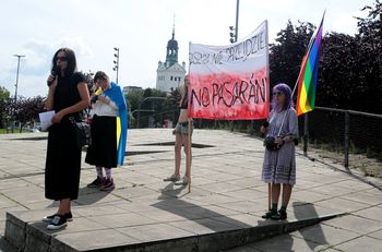 Szczecin: Protest przeciwko faszyzmowi. Wystąpienie prof. Ingi Iwasiów