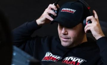 Karol Nawrocki i odzież NowRocky. Jak to jest z politykami w reklamach?