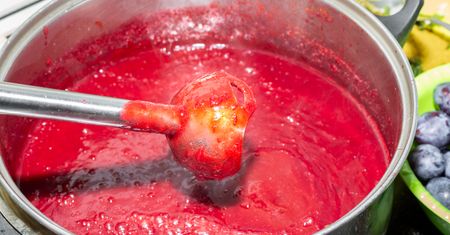 Domowy ketchup robię z duszonych owoców. Wszyscy chwalą, nikt nie zgadł głównego składnika