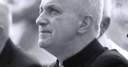 Smutek w Sieradzu. Zmarł ksiądz Grzegorz Drzewiecki