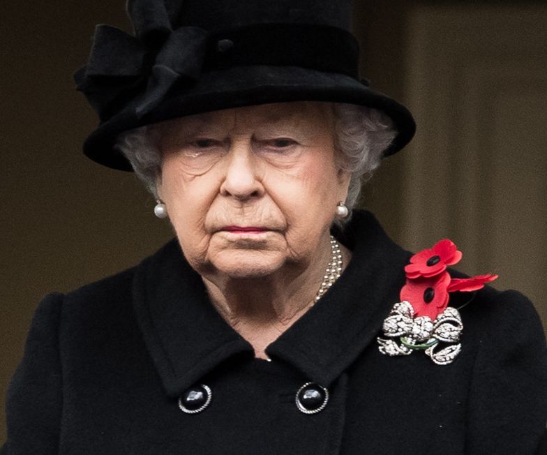 Smutne wieści z Pałacu. Królowa jest "całkowicie zdruzgotana"