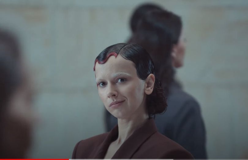 Quebonafide wystąpił w teledysku Moniki Brodki