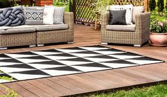 Dywan na taras, balkon czy do altany – jak dopasować model do przestrzeni?