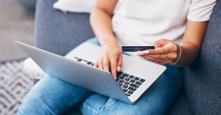 Zamawiasz prezenty przez internet? Uważaj, możesz się naciąć