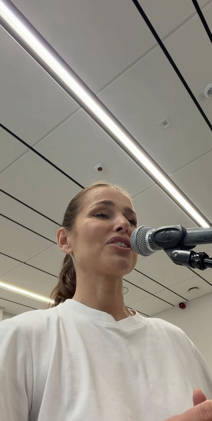 Paulina Sykut-Jeżyna śpiewa na Instagramie 
