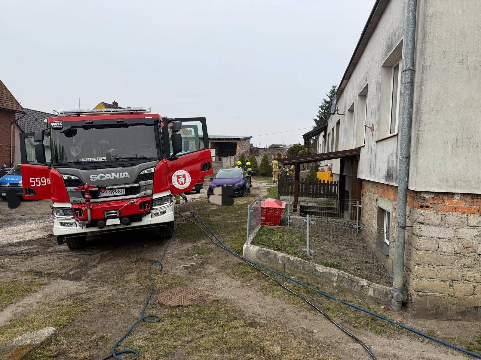 W pożarze zginęło dwoje dzieci. Przed ogniem ukryły się w łazience