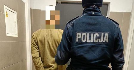 Dramatyczne chwile w Brzegu Dolnym: Policja ewakuowała 55 osób i zatrzymała podejrzanego o podpalenie