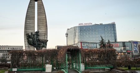 Pogoda w Rzeszowie. Prognoza na niedzielę 14 grudnia. Poranny deszcz ustąpi, po 9:00 wyraźne przejaśnienia