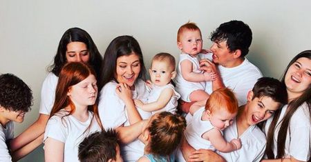 Kontrowersyjna mama 11 dzieci znów jest w ciąży. Liczy na kolejne trojaczki!