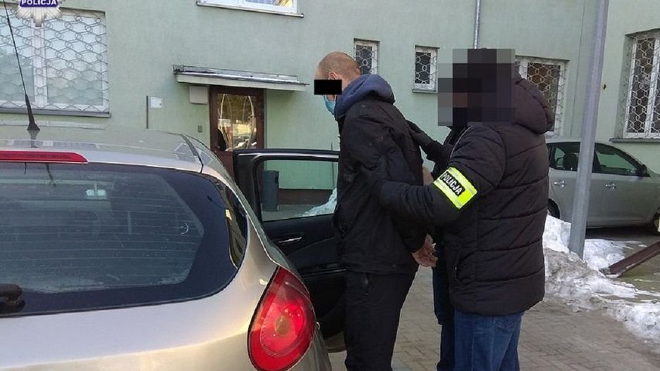 Biała Podlaska. Groził nożem przypadkowym osobom. 32-latek aresztowany